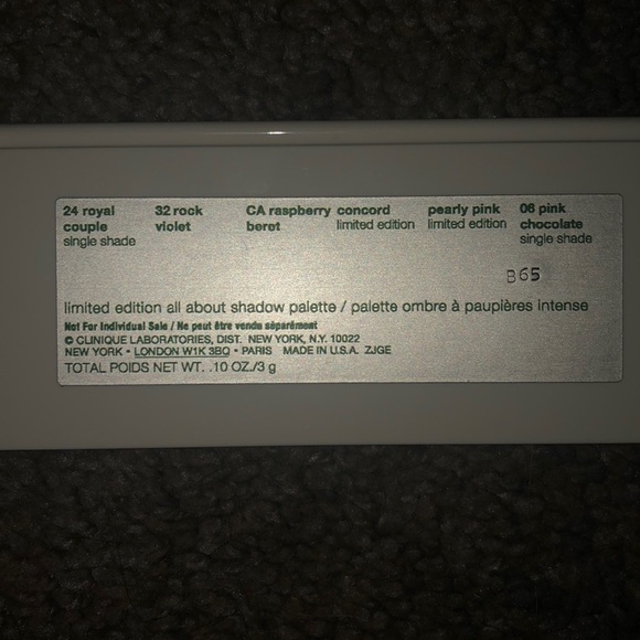 Brand new! Clinique limited edition eyeshadow - Picture 3 of 3